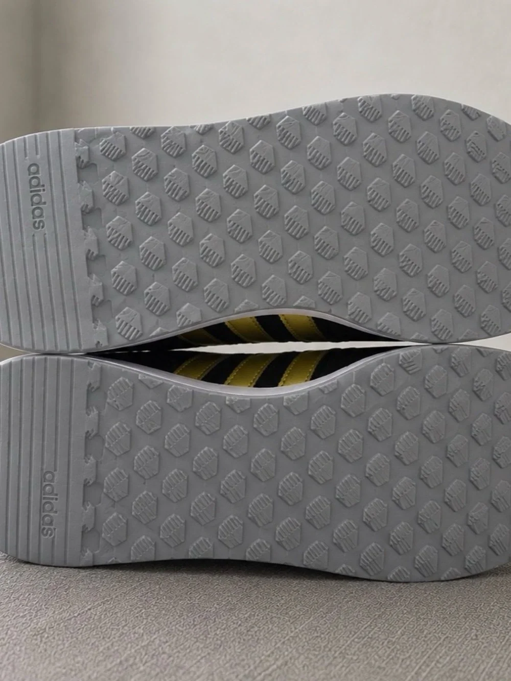 adidas run 60s